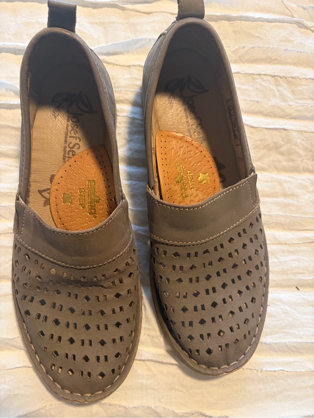 Josef Seibel Taupe Leather Slip-On Loafers size 36 or size 5 women’s